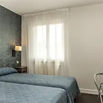Brit - Le France Hotel
