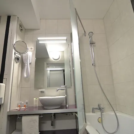 Hotel Brit - Le France 3*