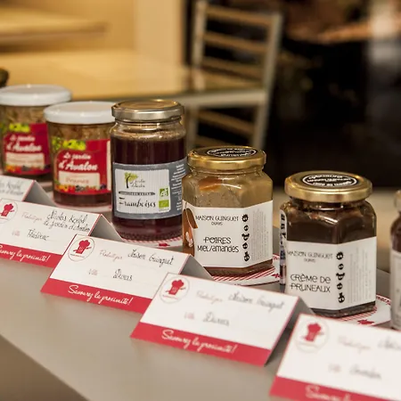 Brit - Le France ホテル 3*