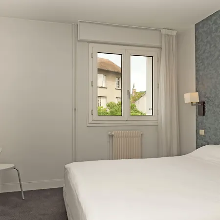 Brit - Le France Hotel 3*