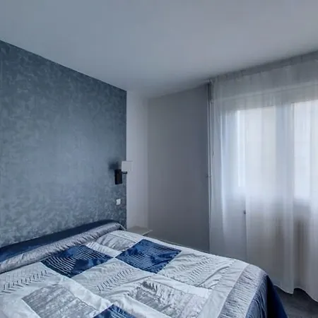 Brit - Le France 3* Cahors