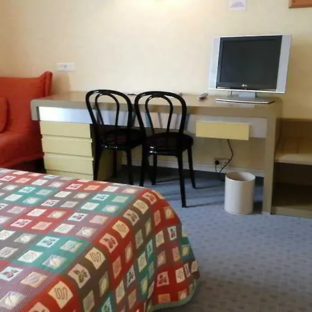 ホテル Brit - Le France カオール