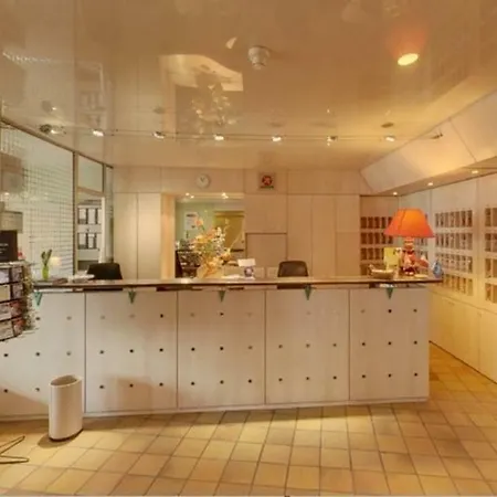 Brit - Le France 3* カオール