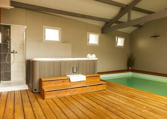 Brit - Le France מלון קאור