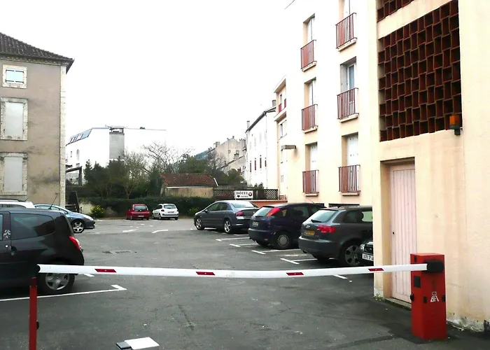 מלון Brit - Le France קאור