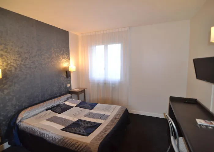 Brit - Le France קאור