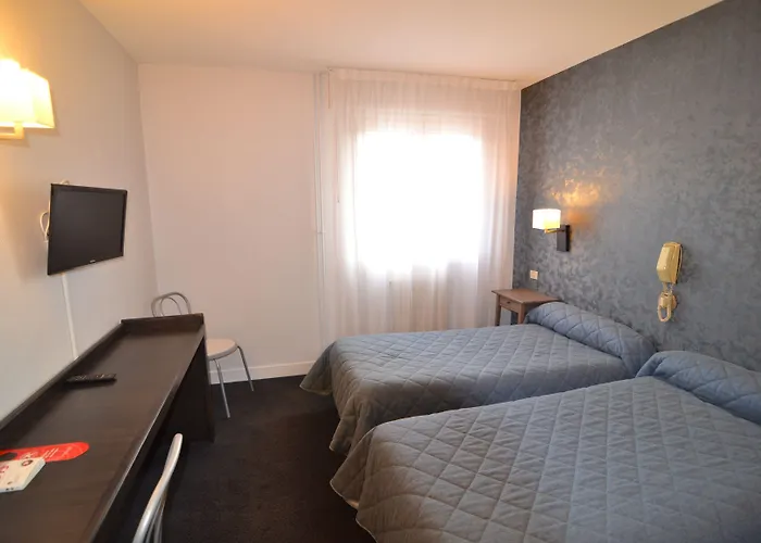 מלון Brit - Le France 3*