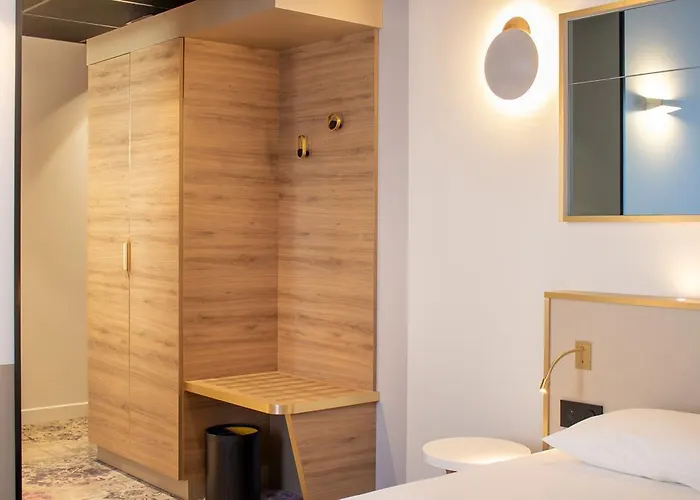 Brit - Le France מלון