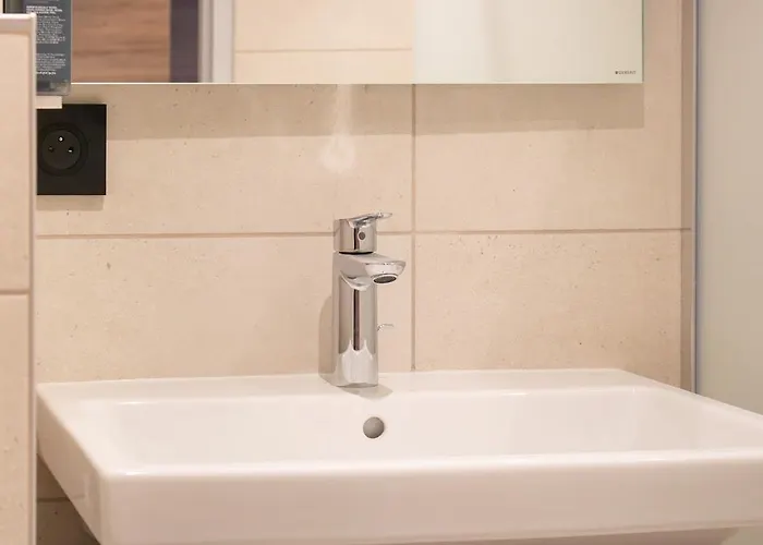 Brit - Le France קאור