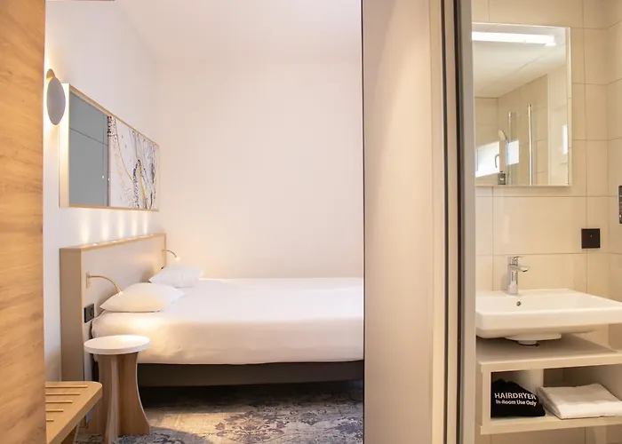 Brit - Le France 3* קאור