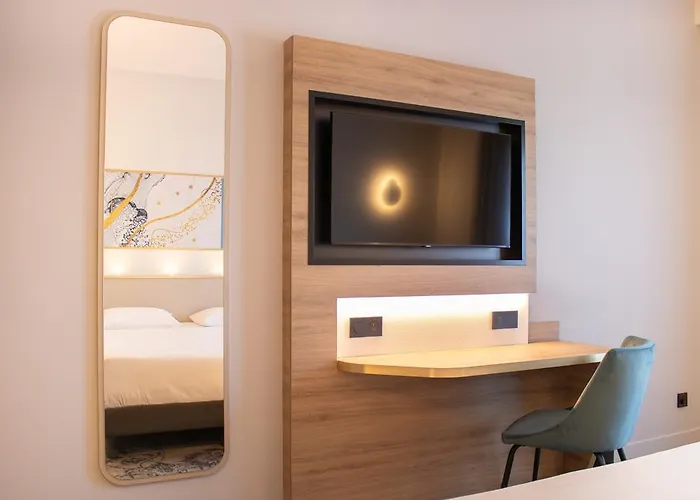 מלון Brit - Le France 3*